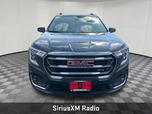 Certified 2023 GMC Terrain AT4 AWD/4WD image 9