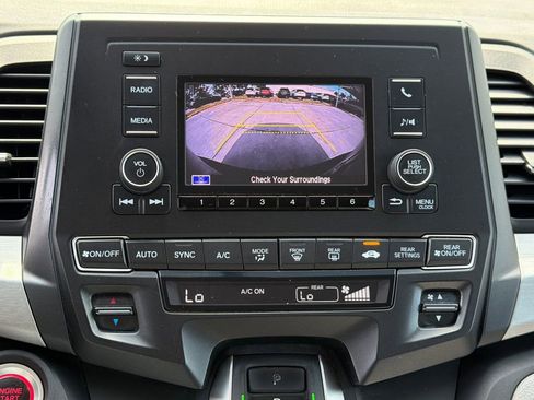 Used 2019 Honda Odyssey LX image 25