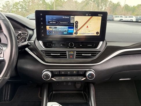 Used 2023 Nissan Altima 2.5 SR w/ SR Premium Package image 18