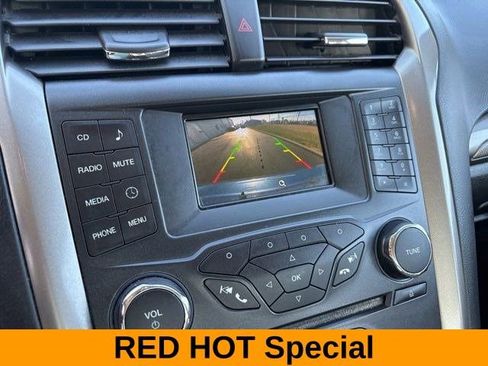 Used 2018 Ford Fusion S image 22