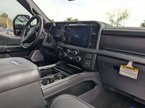 New 2026 Ford F250 Platinum image 5