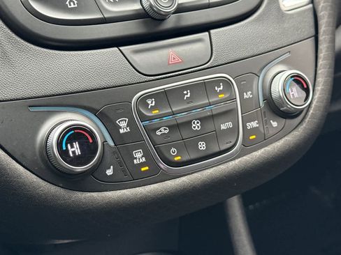 Used 2019 Chevrolet Malibu LT image 19