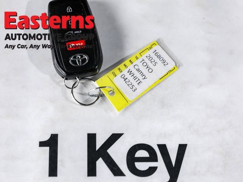 Used 2025 Toyota Camry LE image 24