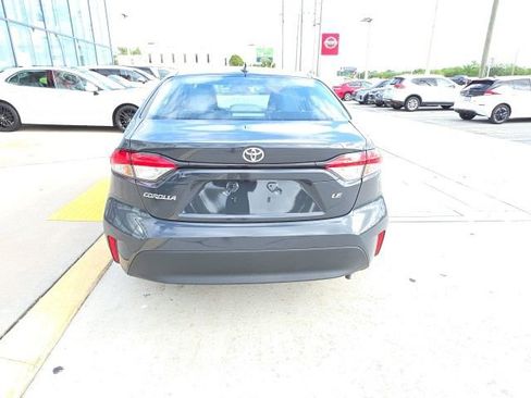 Used 2025 Toyota Corolla LE image 5