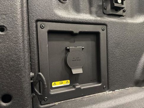 Certified 2021 Ford F150 Lariat w/ Equipment Group 502A High image 5