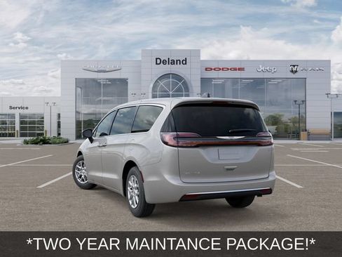 New 2026 Chrysler Pacifica Select FWD image 3