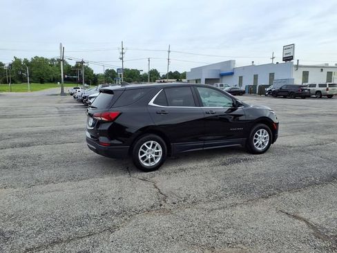 Used 2024 Chevrolet Equinox LT FWD image 17