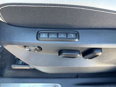 New 2026 Volkswagen Atlas Cross Sport SEL Premium R-Line image 17