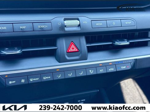 New 2025 Kia K4 LXS image 30