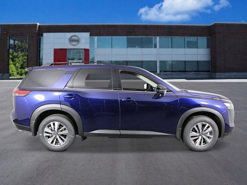 New 2026 Nissan Pathfinder SL FWD image 6