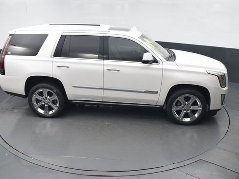 Used 2019 Cadillac Escalade Platinum AWD/4WD image 46
