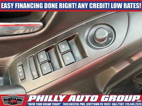 Used 2018 Chevrolet Trax LT w/ LT Convenience Package AWD/4WD image 15