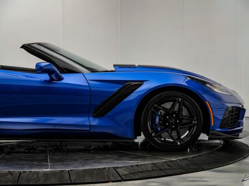 Used 2019 Chevrolet Corvette ZR1 RWD image 30