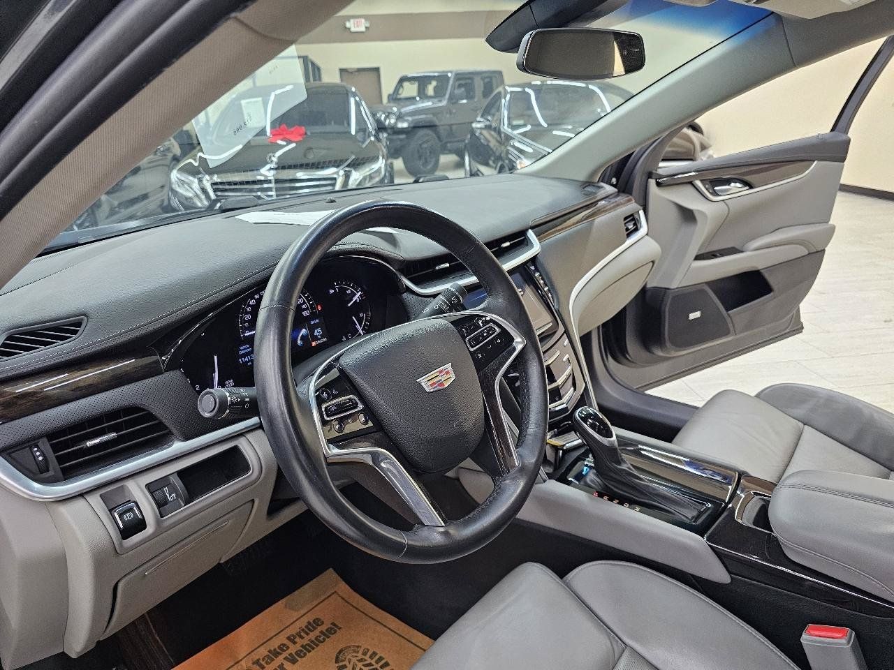 Used 2017 Cadillac XTS Luxury FWD image 17