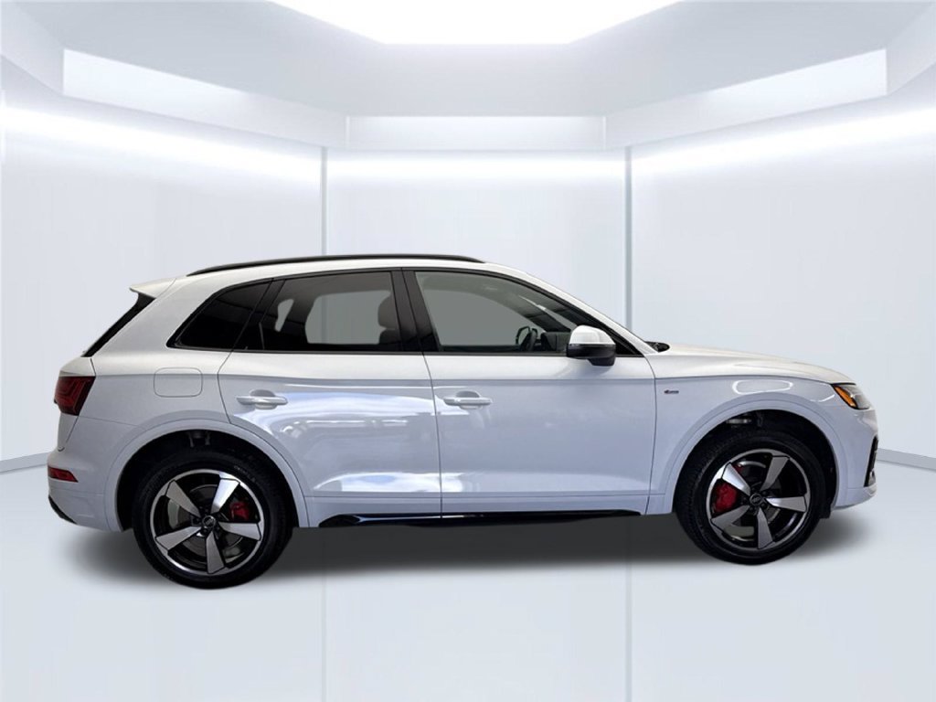 Used 2024 Audi Q5 2.0T Premium Plus w/ Premium Plus Package AWD/4WD image 9
