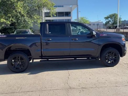 Used 2022 Chevrolet Silverado 1500 Custom Trail Boss AWD/4WD image 9