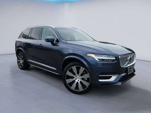 Certified 2024 Volvo XC90 T8 Ultimate w/ Lounge Package AWD/4WD image 2