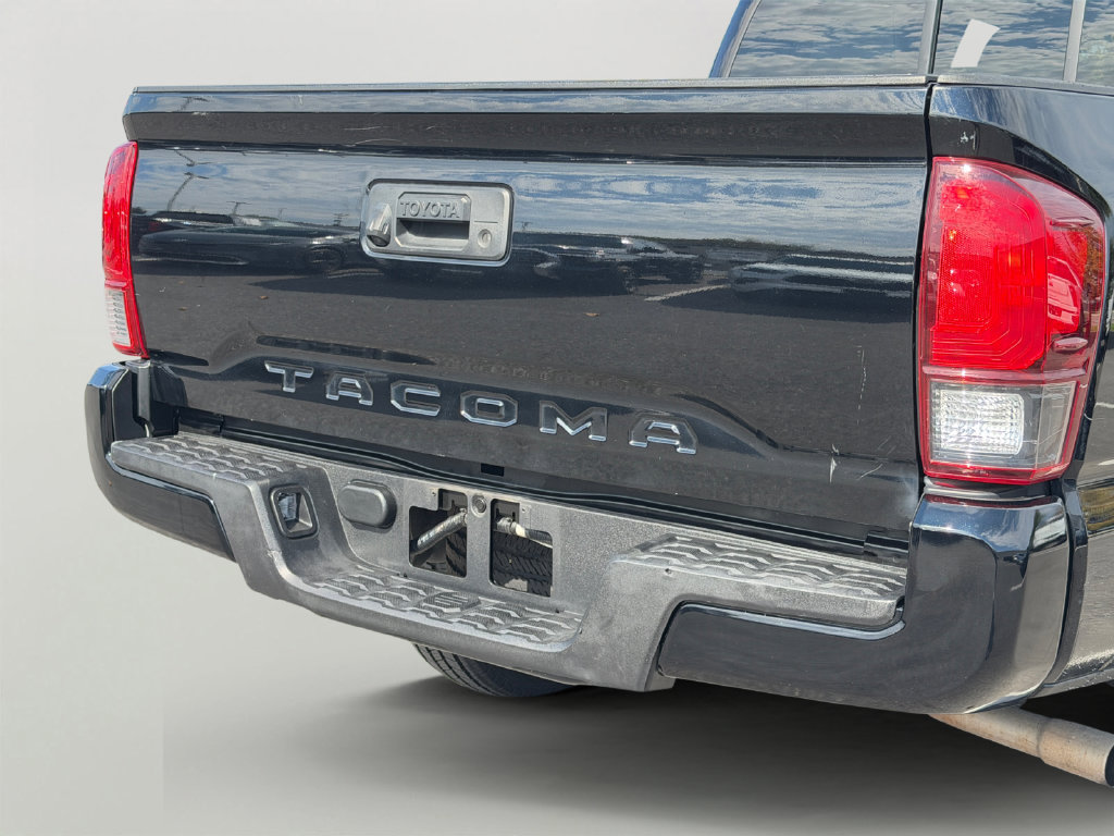 Used 2020 Toyota Tacoma SR w/ SR Convenience Package RWD image 10