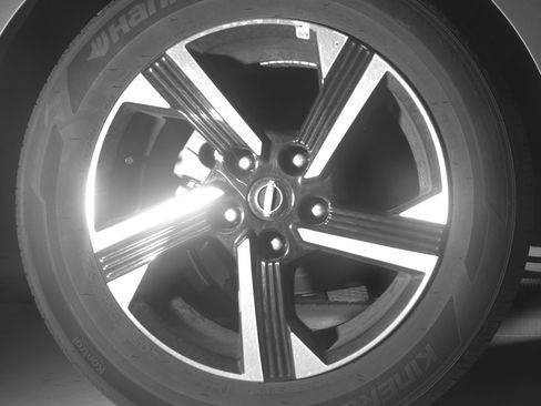 Used 2025 Nissan Sentra SV FWD image 15