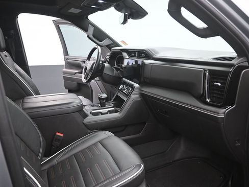 Used 2023 GMC Sierra 1500 AT4X image 26