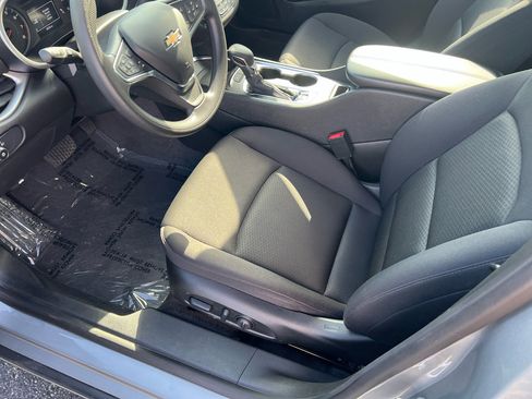 Used 2024 Chevrolet Malibu LT image 9