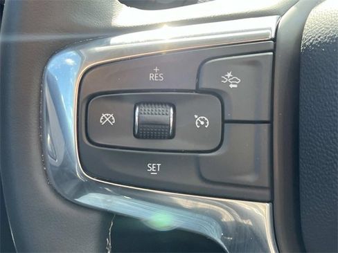 Used 2023 Chevrolet Blazer LT w/ Midnight/Sport Edition image 23