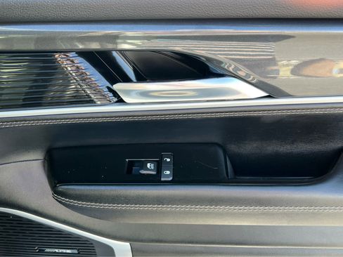 Used 2022 Jeep Wagoneer Series I image 18