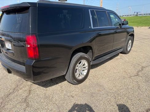 Used 2020 Chevrolet Suburban LT AWD/4WD image 3