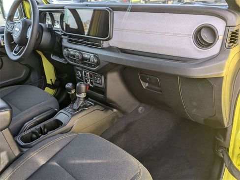 Used 2024 Jeep Wrangler Sport S image 21