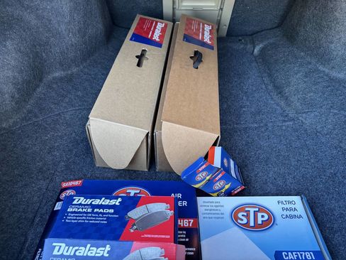 Used 2010 Honda Accord EX-L image 11