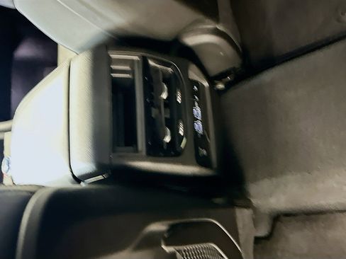 Used 2024 Jeep Grand Cherokee Limited 4xe AWD/4WD image 27