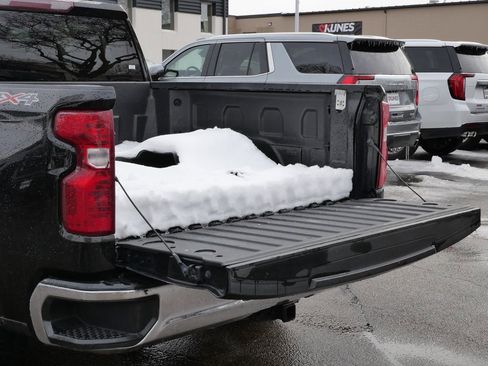 Used 2020 Chevrolet Silverado 1500 LT image 20