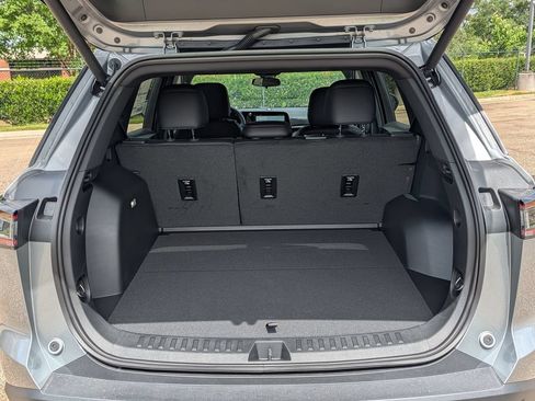 New 2027 Chevrolet Equinox RS w/ Convenience Package III FWD image 30