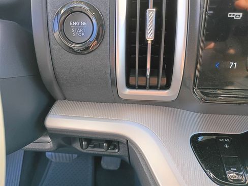 Used 2025 Ford Expedition Max Active image 13