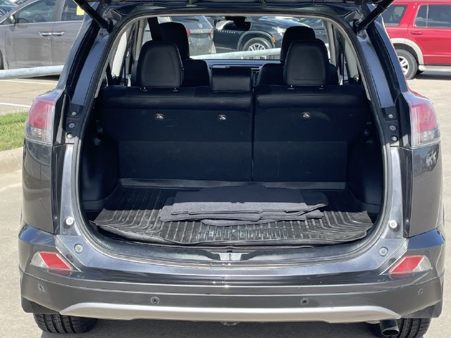 Used 2017 Toyota RAV4 Limited FWD image 30