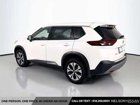 Used 2021 Nissan Rogue SV AWD/4WD image 7