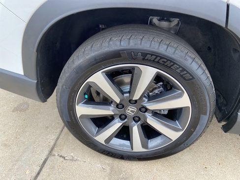 Used 2023 Honda Pilot Touring image 30