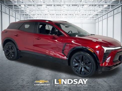 Used 2024 Chevrolet Blazer EV RS image 3