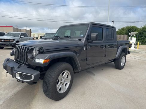 Used 2020 Jeep Gladiator Sport w/ Quick Order Package 24S AWD/4WD image 7
