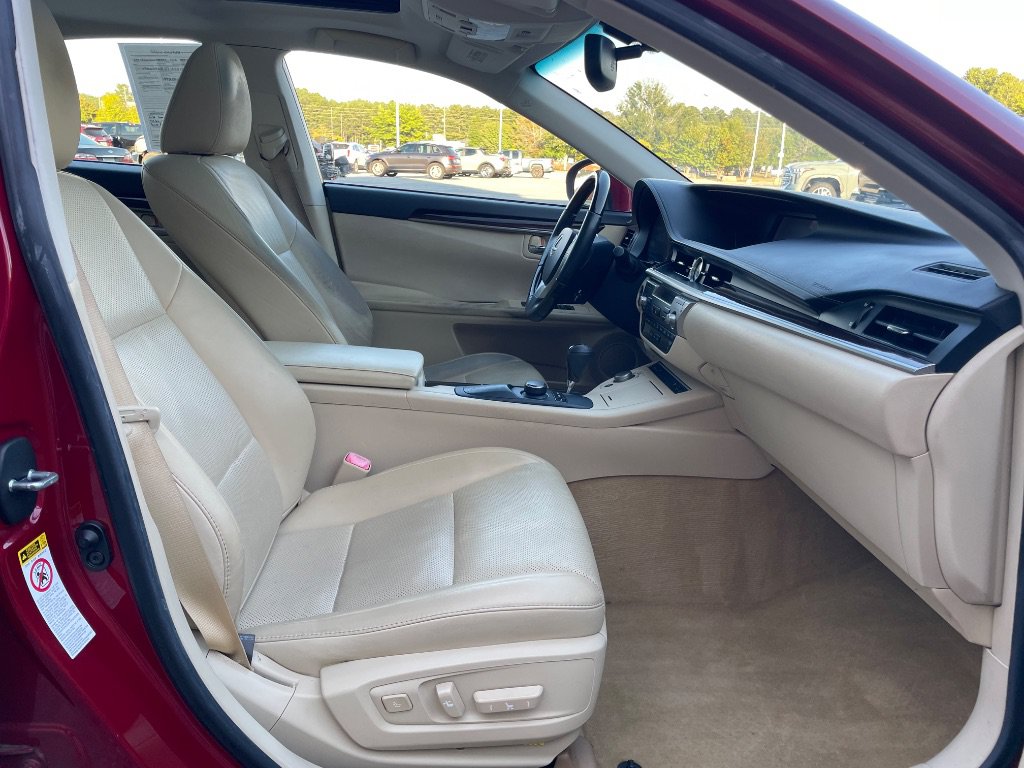 Used 2014 Lexus ES 350 w/ Premium Package FWD image 18