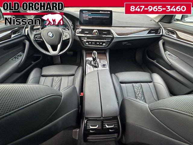 Used 2022 BMW 530e xDrive AWD/4WD image 16