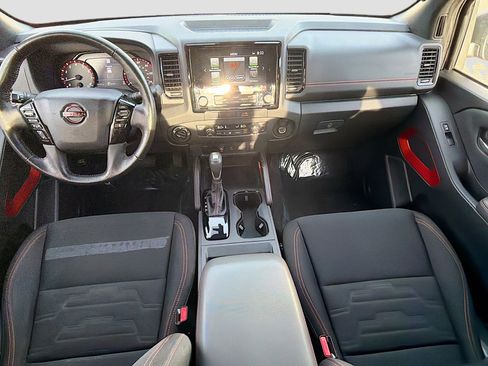 Used 2022 Nissan Frontier PRO-4X w/ Technology Package image 15