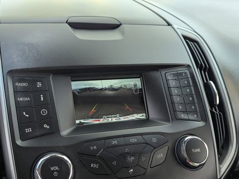 Used 2019 Ford Edge SE w/ SE Fleet Driver's Package image 23