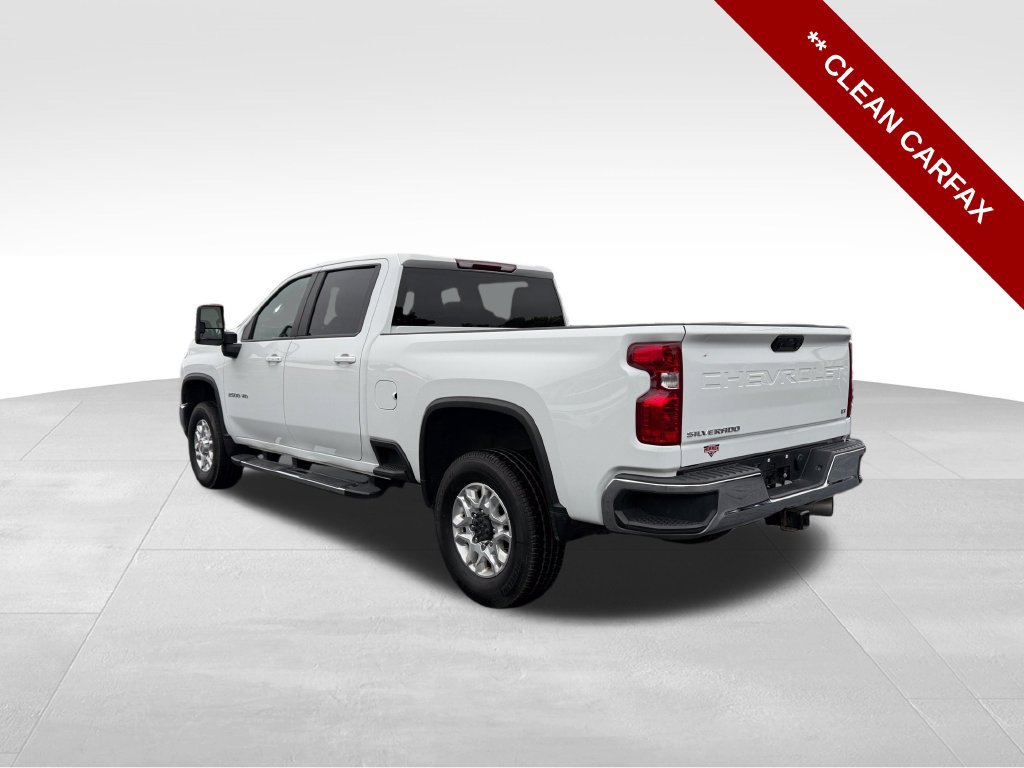 Used 2024 Chevrolet Silverado 2500 LT AWD/4WD image 3