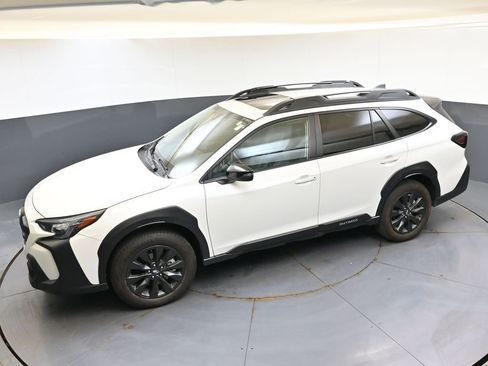Certified 2025 Subaru Outback Onyx Edition AWD/4WD image 37