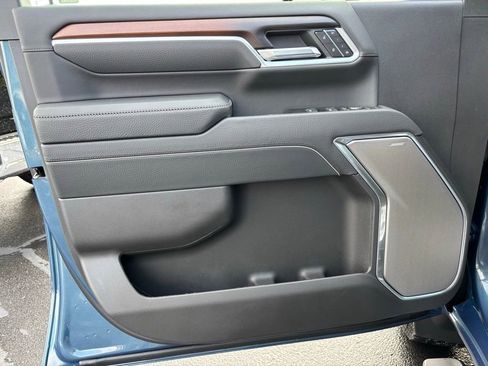 New 2026 GMC Sierra 2500 Denali w/ Denali Reserve Package image 9