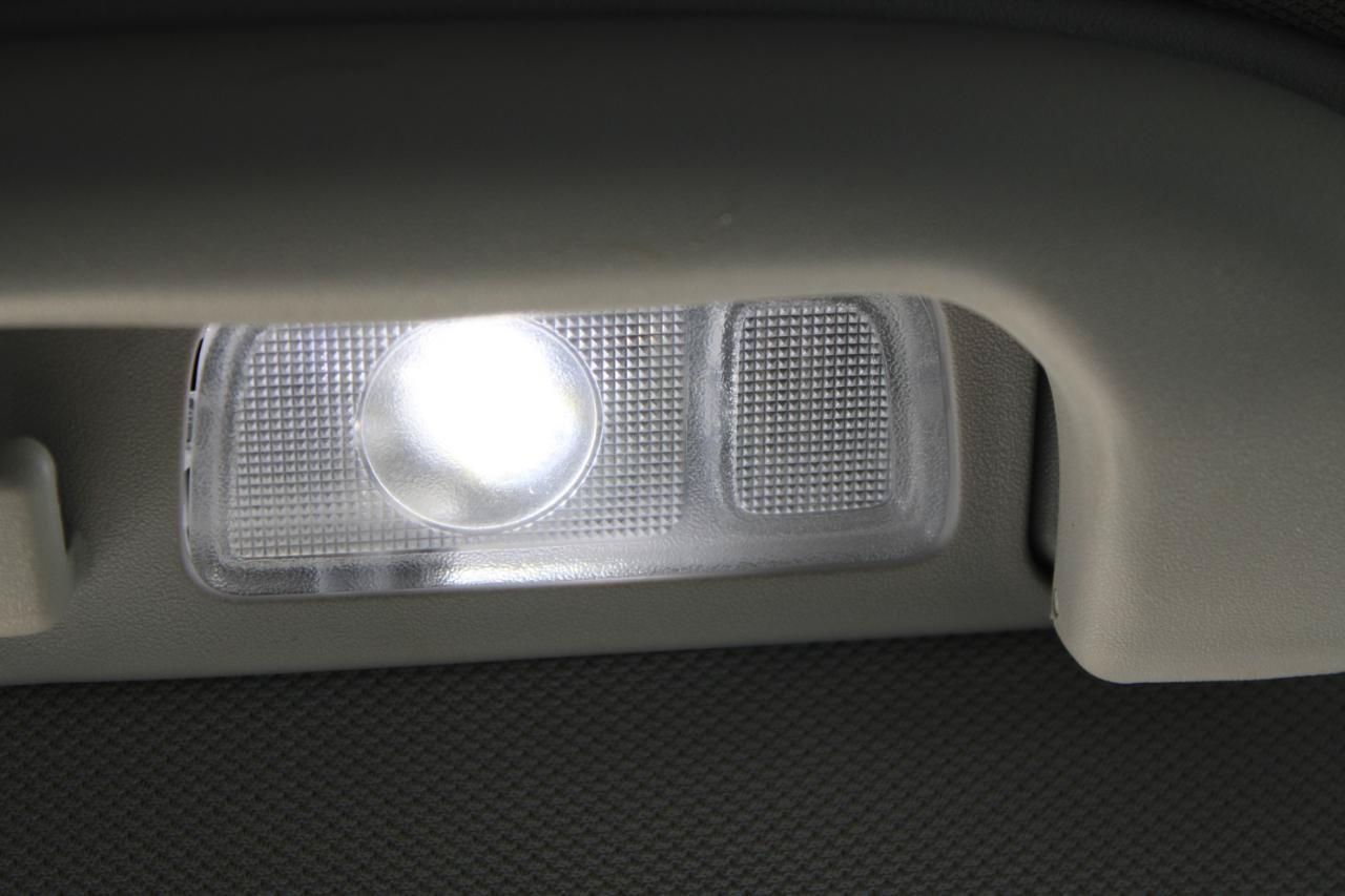 Used 2020 Chevrolet Equinox LT FWD image 46