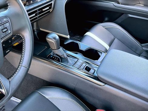 Used 2025 Toyota Camry SE FWD image 16
