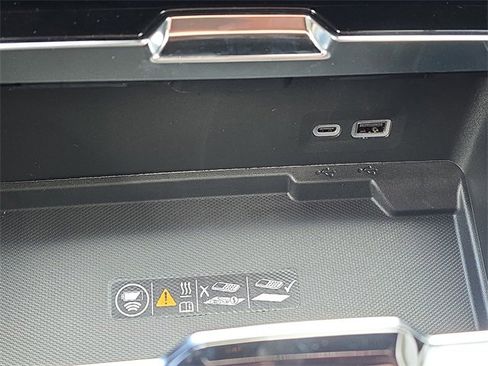 New 2026 GMC Yukon Denali image 17