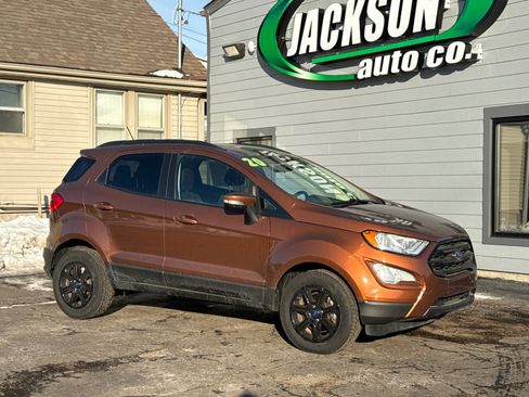 Used 2020 Ford EcoSport SE image 2